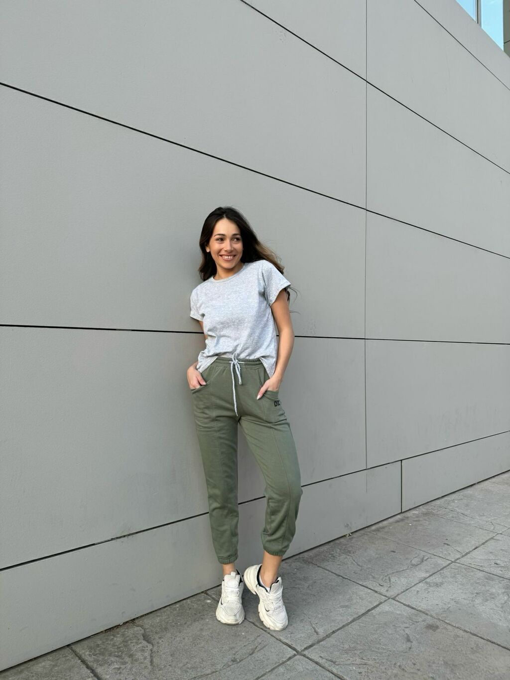 Remera Básica + Jogger Talia