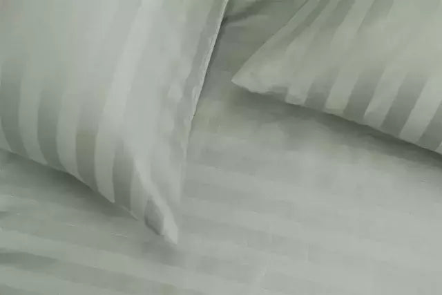 593527267